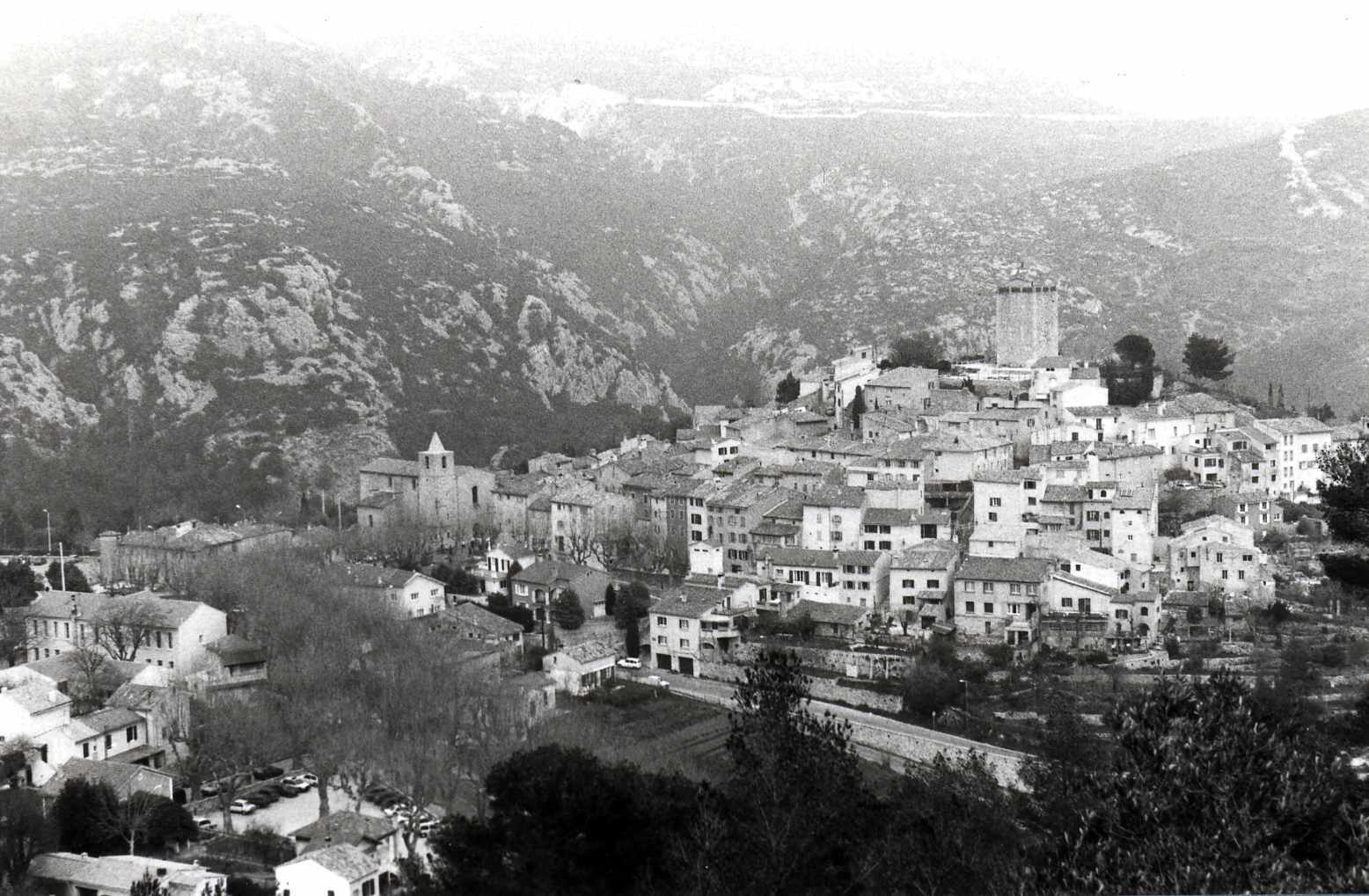 Photos et carte postales anciennes du RevestlesEaux Mairie du RevestlesEaux et sa ville Photos et carte postales anciennes du RevestlesEaux Mairie du RevestlesEaux et sa ville