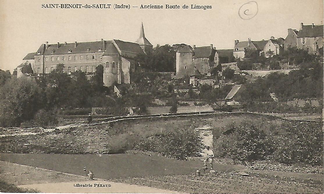 Photos et carte postales anciennes de SaintBenoîtduSault Mairie de